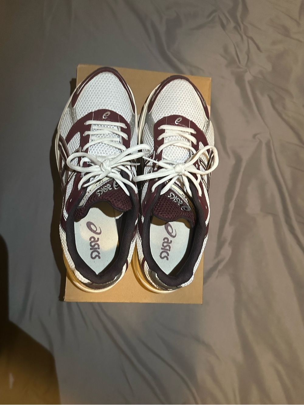 Asics White and Burgundy Lace-Up Mesh Trainers - Picture 4 of 4